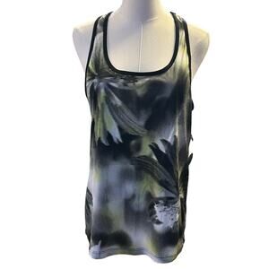 Cascade Sport razorback tank top performance moisture wicking medium